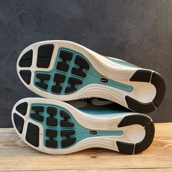 Nike Lunar Flash+ - Picture 11 of 16